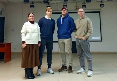 Православная молодёжь Кемерова обсудила смысл Таинства Крещения
