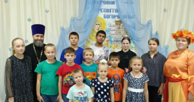 Клирик Мариинской епархии посетил социально-реабилитационный центр для детей в посёлке Первомайский Клирик Мариинской епархии посетил социально-реабилитационный центр для детей в посёлке Первомайский
