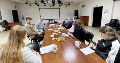 В православной молодёжной общине Кемеровской епархии поговорили о духовном смысле Креста В православной молодёжной общине Кемеровской епархии поговорили о духовном смысле Креста