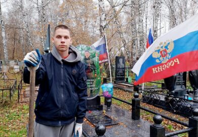 Православные следопыты дружины «Кемеровоград» привели в порядок могилы прихожан и военнослужащих Православные следопыты дружины «Кемеровоград» привели в порядок могилы прихожан и военнослужащих